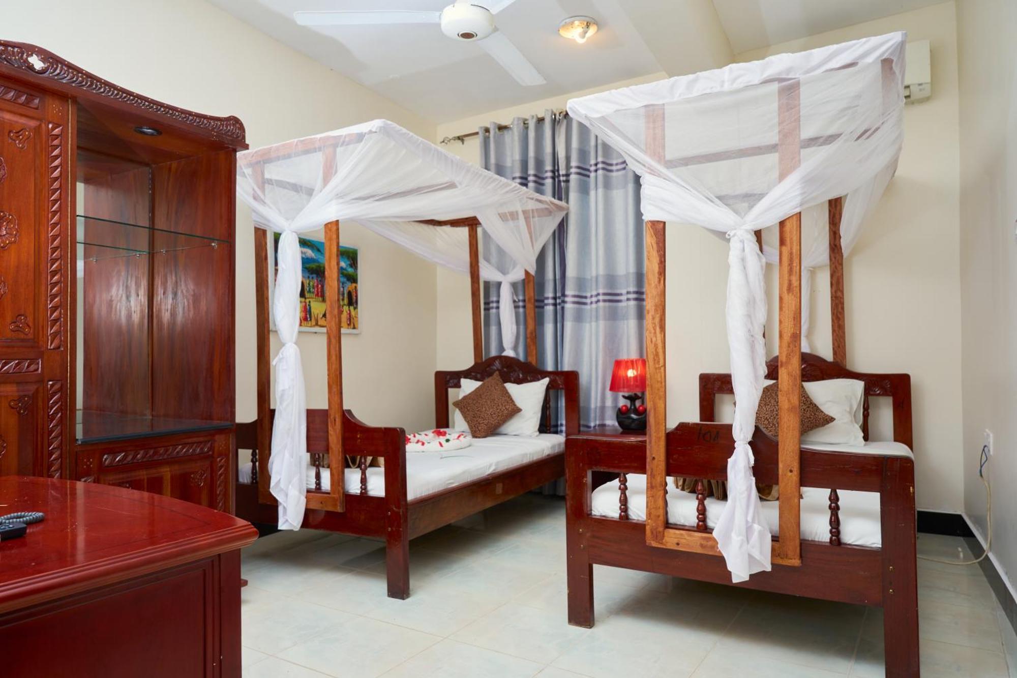 Safari Lodge Zanzibar Exterior photo